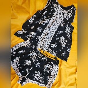 VeraWang 2 pc black an white PJ'S